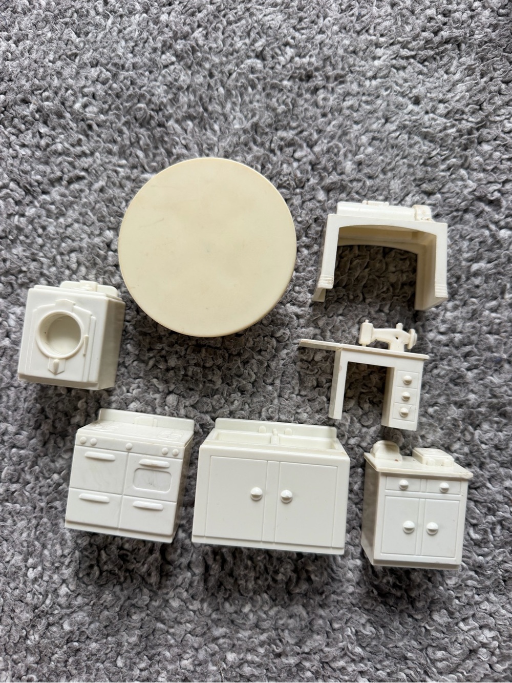 Vintage 1950s Marx Plastic Dollhouse Furniture Lot - Kitchen & Laundry